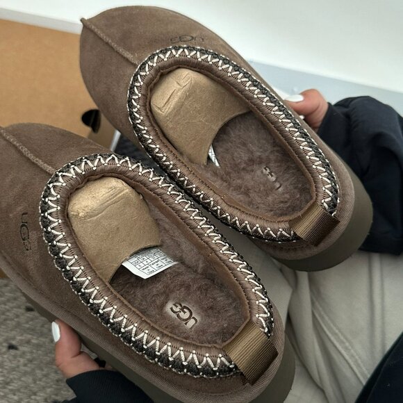 UGG Tazz Platform Shearling Lined Slipper - Picture 8 of 9